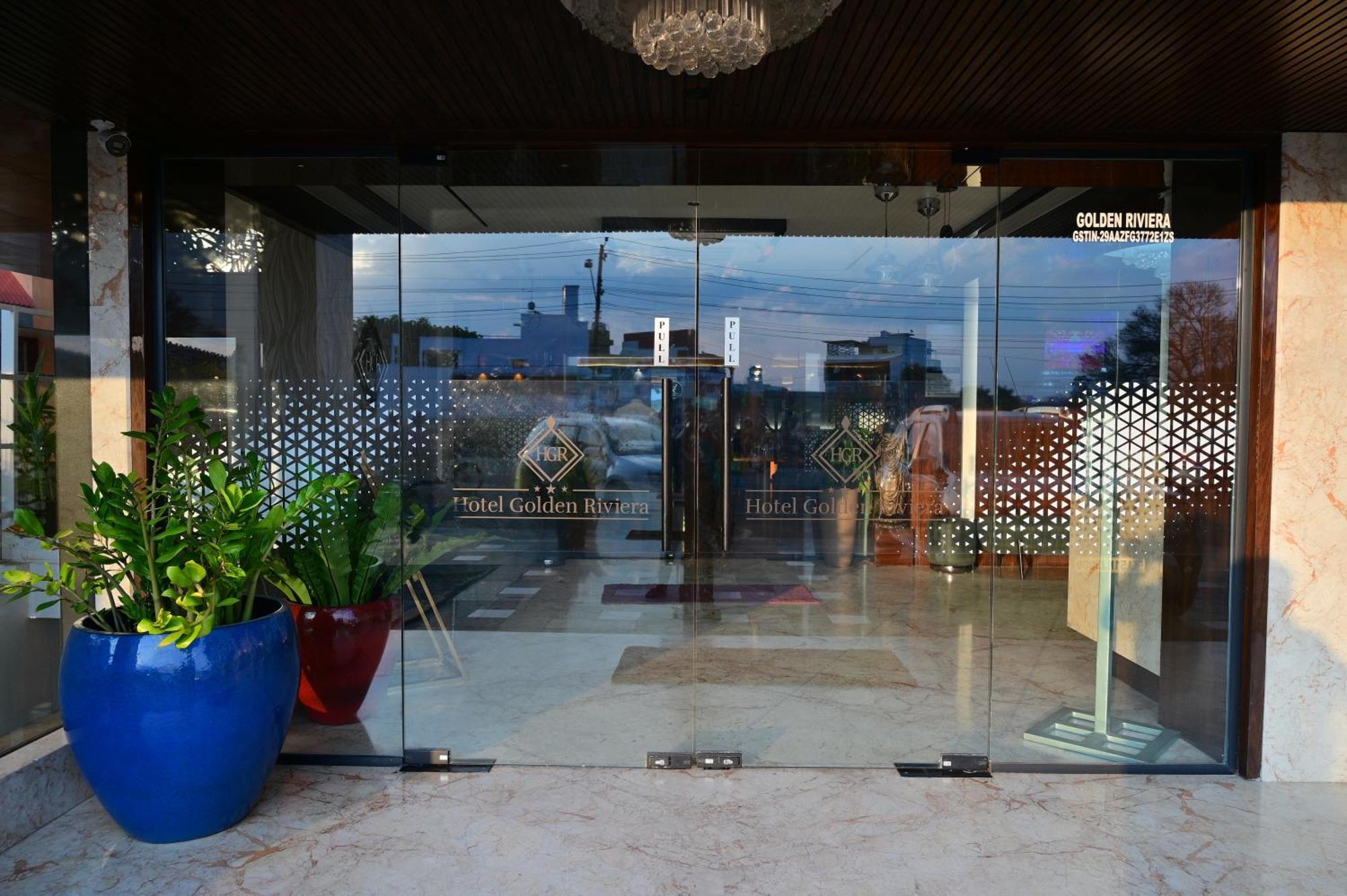 Hotel Golden Riviera Mysore Exterior foto